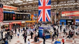 A Walk Through The London Victoria Station London England [upl. by Nahgrom349]